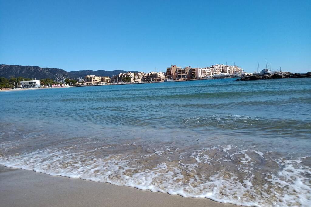 Face Mer Entre Plage Et Marina บอร์มส์-เลส์-มิโมซาส์ ภายนอก รูปภาพ